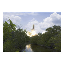 Space Shuttle Atlantis lifts off 2