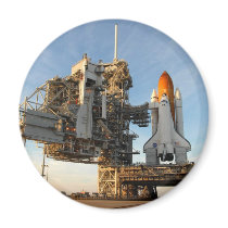 Space Shuttle Atlantis (STS-122) - launch pad Magnet