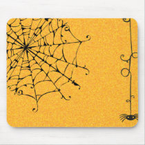 SPIDERWEB WITH SLINGING SPIDER mousepads