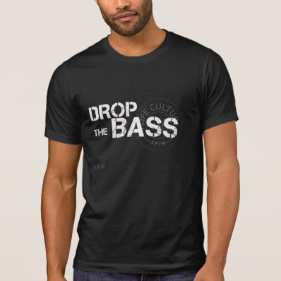 Spin DJ drop the bass Tee Shirts