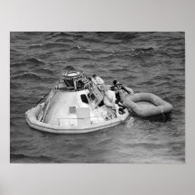 Splashdown y Revocery de Apolo 9 Posters