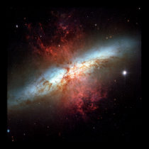 Starbust Galaxy m82 posters