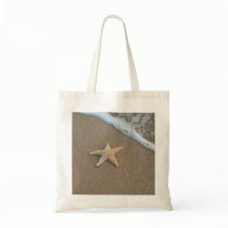 Starfish by the beach bags