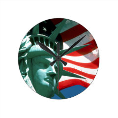 STATUE OF LIBERTY WITH AMERICAN FLAG WALL CLOCK