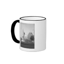 Statue on american city square B&W Mug