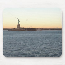 Statute of Liberty Love Mousepads