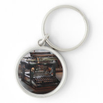 Steampunk - Typewriter - A really old typewriter Keychain
