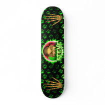 Steve skull green fire Skatersollie skateboard.