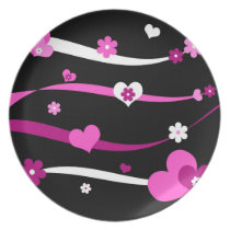 Strings of hearts and flowers plates
