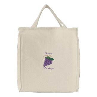 Sweet Pickings Bunch of Purple Grapes Grocery embroideredbag