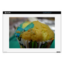 Tasty exploded cupcake skin for 15" laptop 