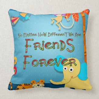 TEE Animal Friends Throw Pillows