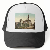 The cathedral, Kaschau, Hungary, Austro-Hungary ra Mesh Hats
