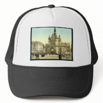 The cathedral, near the east railway station, Pari Trucker Hats