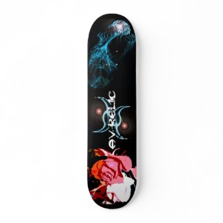 The Gate Of No Gate Skatedeck skateboard