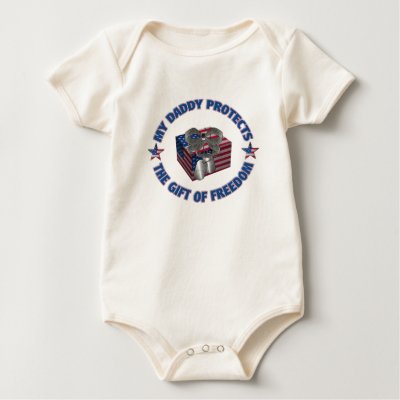The Gift Of Freedom Daddy T-shirts by MilitaryKidsShop