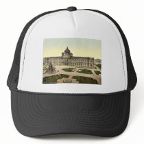 The Imperial Museum, Vienna, Austro-Hungary classi Trucker Hat