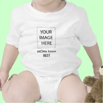 The MUSEUM Artist Series gibsphotoart MOMs know Be t-shirts