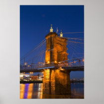 The skyline of Cincinnati, Ohio, USA at dusk