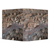 Three-dimensional view of the landscape 3 ring binders