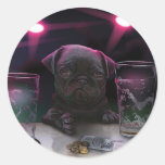 To Pug in a Pub Round Stickers