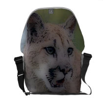 'Totem Cougar on the Hunt' Courier Bag