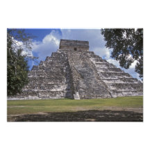 Tourists walk past an unrestored side of El Art Photo