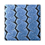 Tractor tire with frost magnets