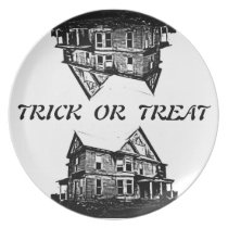 Trick or Treat Haunted House Plate