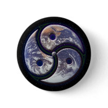 Triskele Earth Button