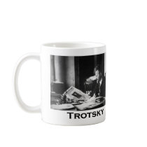 Trotsky reading "The Militant" Coffee Mugs