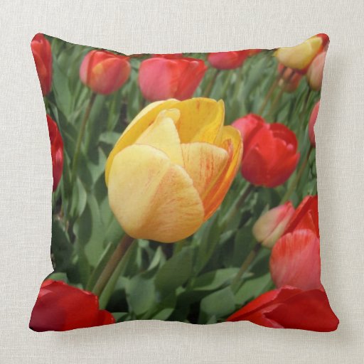 TULIPS PILLOW