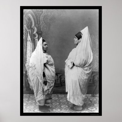 Tunisian Jewish Women 1920 Print by lc_vintagephotos