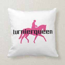 Turnierqueen - Queen of all competitions Throw Pillows