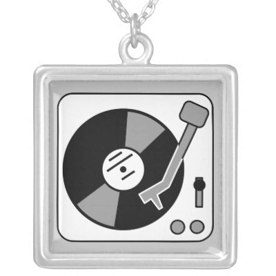 Turntable necklaces