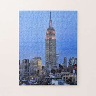 Twilight: Empire State Building lit up Pink - 04 Jigsaw Puzzle