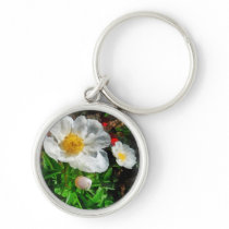 Two White Poppies keychains