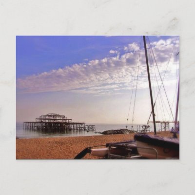 (UK) Old Brighton Pier Postcard postcard