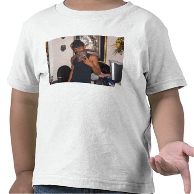 Untitled T-Shirt by HOOLY36