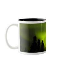 USA, Alaska, Chena Hot Springs. Aurora Borealis 2 Mugs