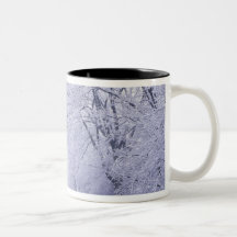 USA, Kentucky, Louisville. Snow covered Coffee Mugs