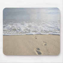 USA, Massachusetts, Cape Cod, footprints on Mousepads