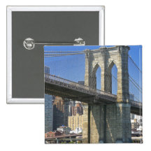 USA, New York, New York City. Brooklyn Bridge Button