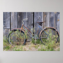 USA, Oregon, Bend. A dilapidated old bike Posters