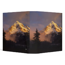 USA, Oregon, Mt. Hood National Forest. Rolling Binder