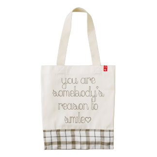 Usted es alguien razón para sonreír la bolsa de bolsa tote zazzle HEART