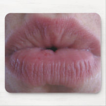 Valentine Kiss Mousepads