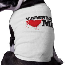 Vampires loves me pet tshirt