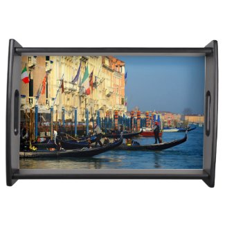 Venetian gondoliers serving tray