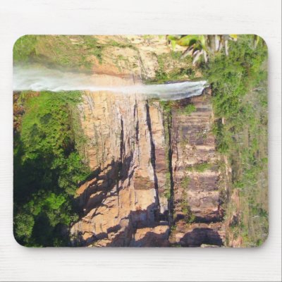 Véu de Noiva Waterfall Brazil Mouse Pad by inquester